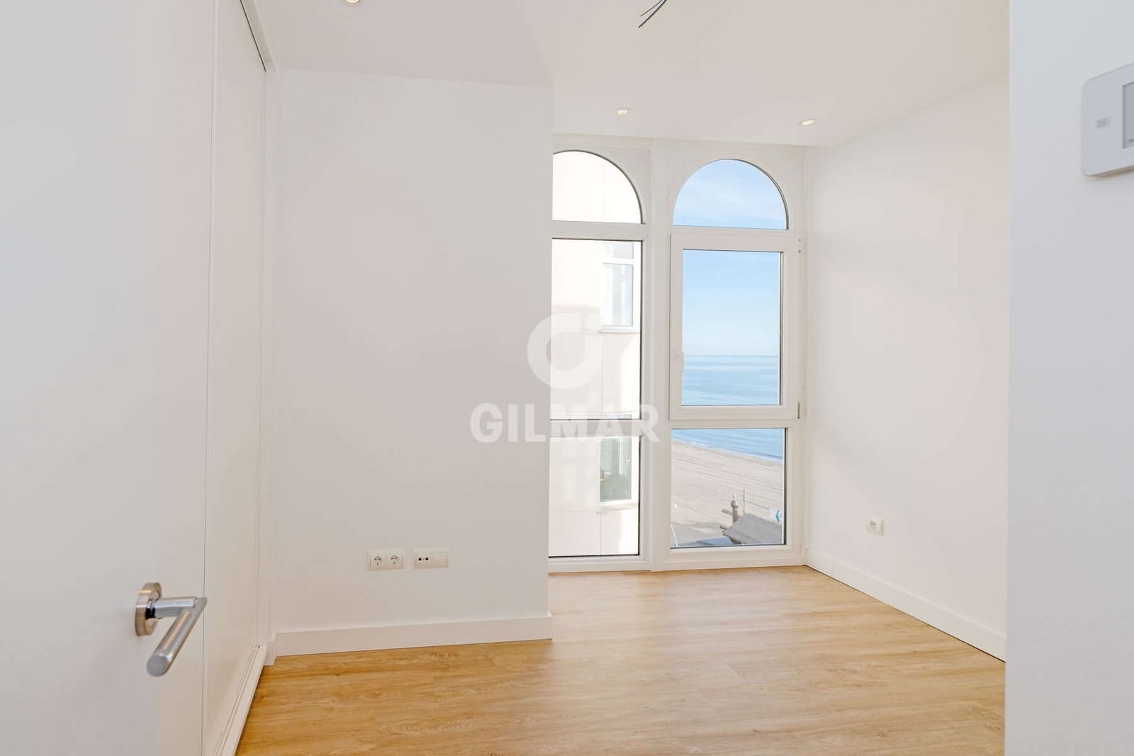 3 soveværelse Penthouse til salg i Estepona med garage - € 1.159.000 (Ref: 9489991)