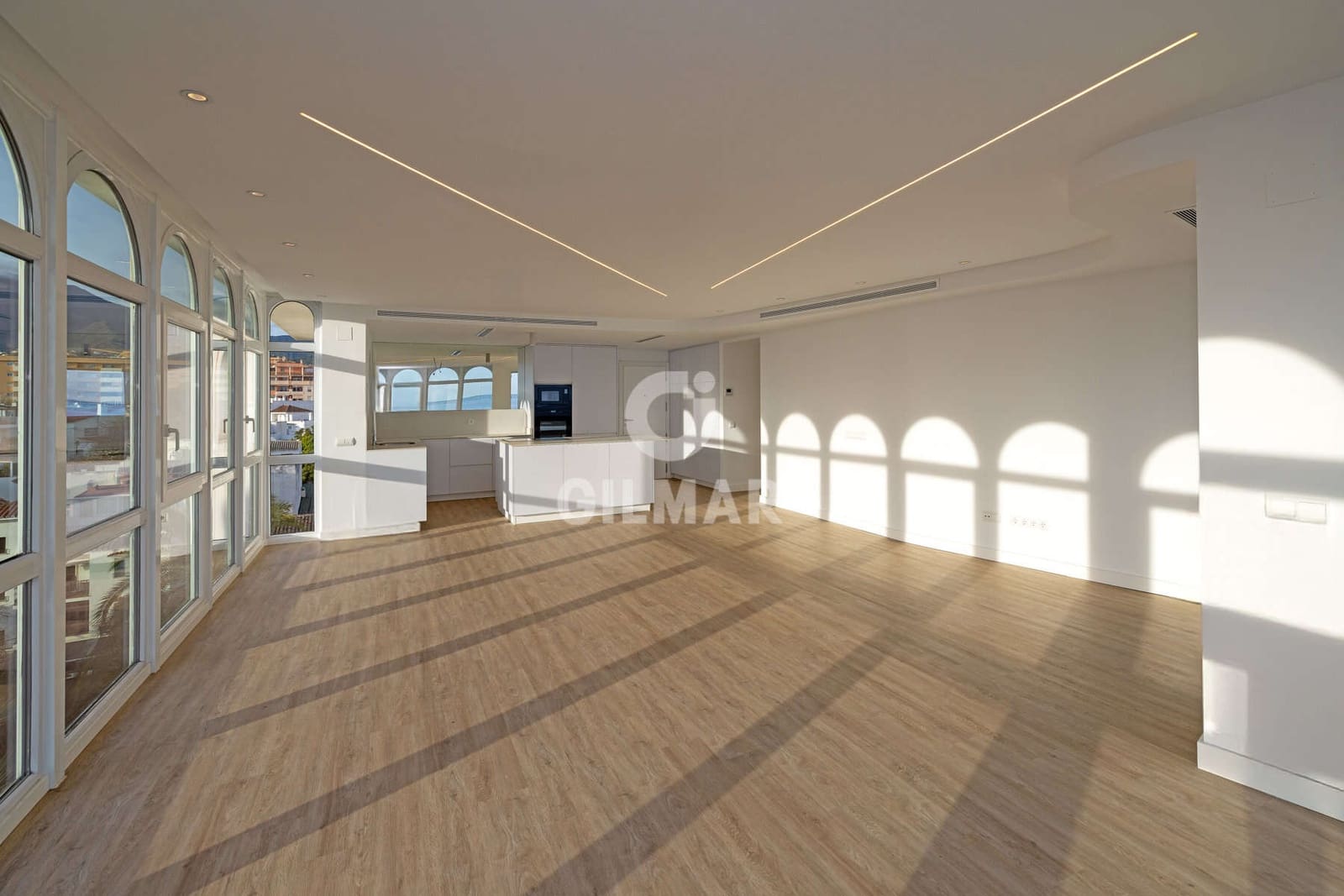 3 soveværelse Penthouse til salg i Estepona med garage - € 1.159.000 (Ref: 9489991)