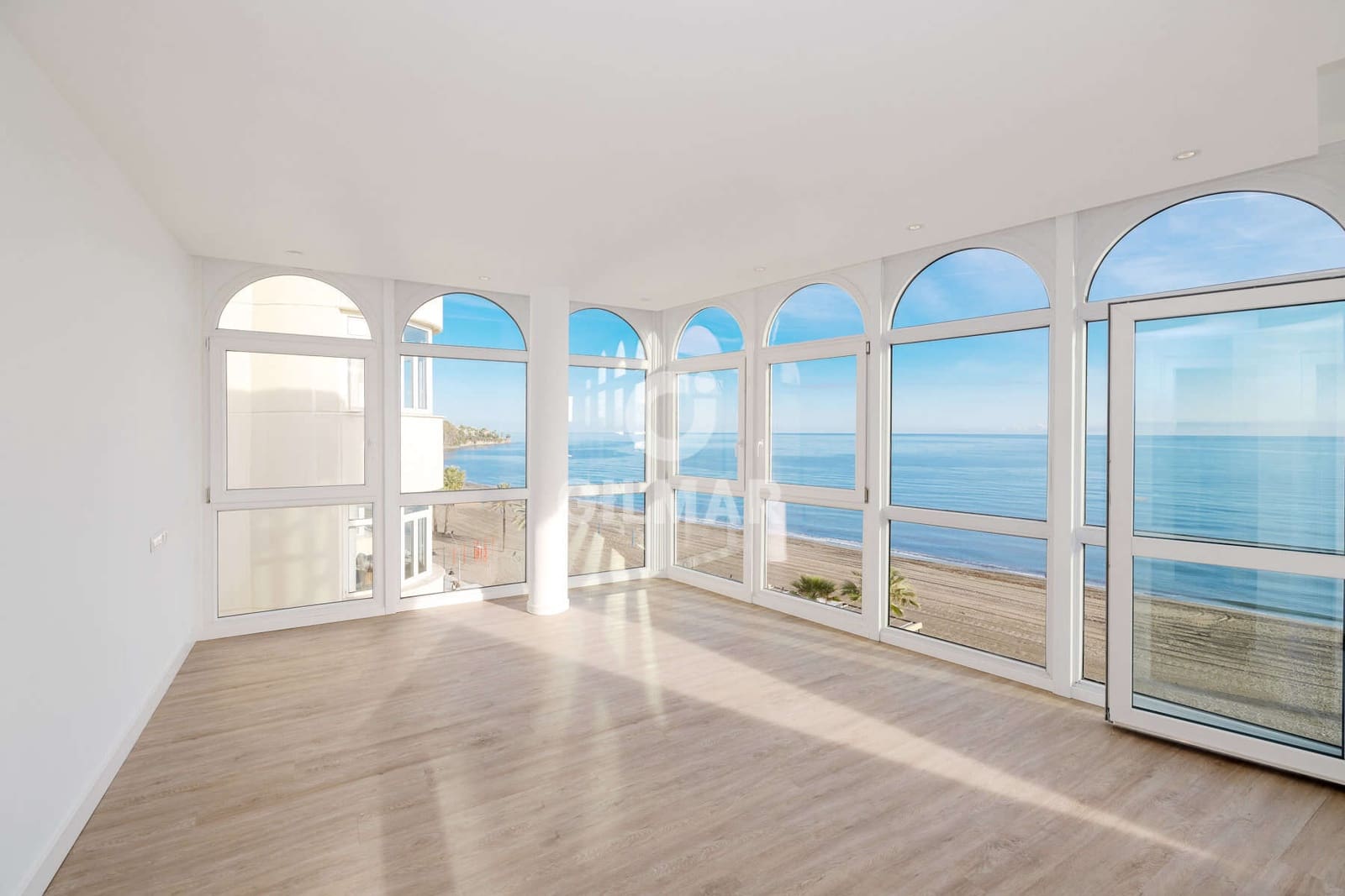 3 soveværelse Penthouse til salg i Estepona med garage - € 1.159.000 (Ref: 9489991)