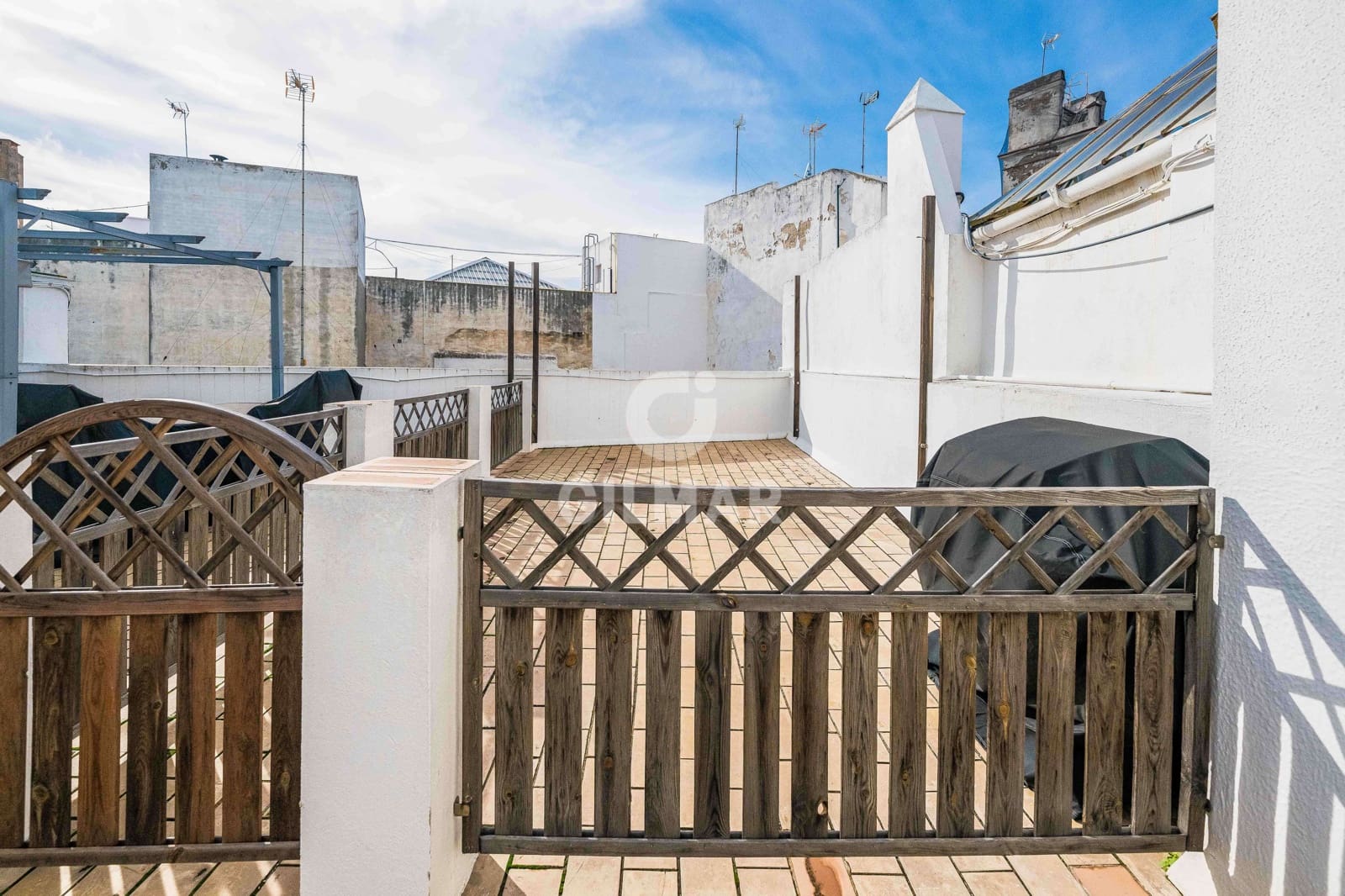 3 bedroom Flat for sale in Cadiz city - € 450,000 (Ref: 9496632)