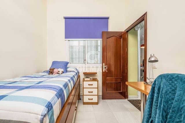 3 soverom Leilighet til salgs i Centro Histórico, Cádiz by - € 450 000 (Ref: 9496632)