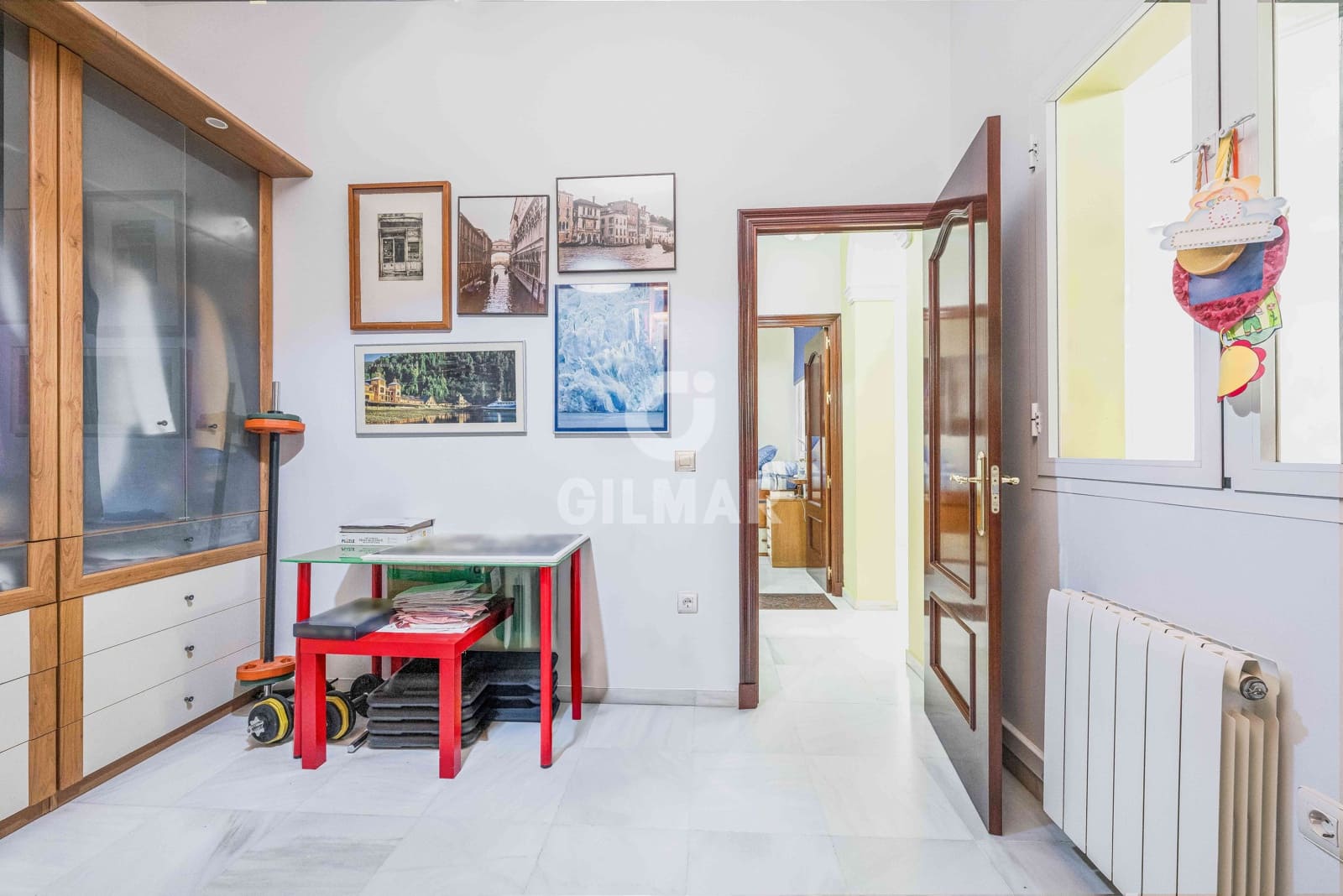 3 bedroom Flat for sale in Cadiz city - € 450,000 (Ref: 9496632)