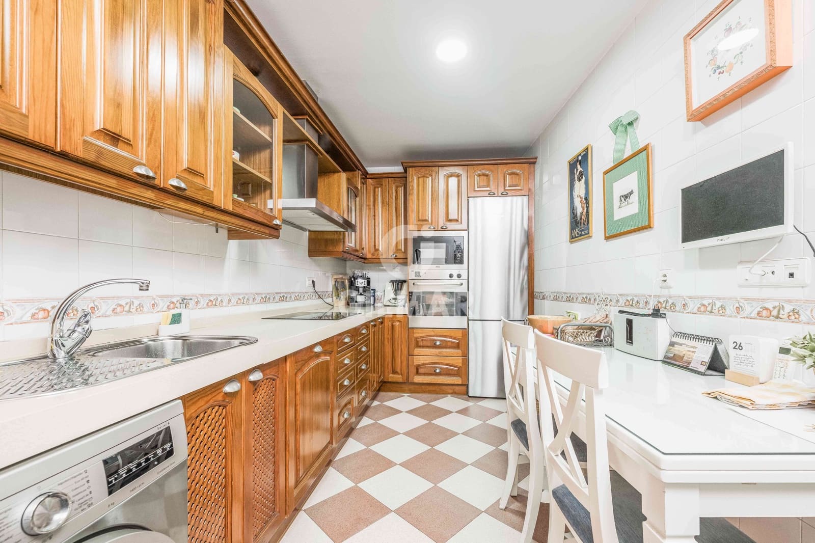 3 bedroom Flat for sale in Cadiz city - € 450,000 (Ref: 9496632)