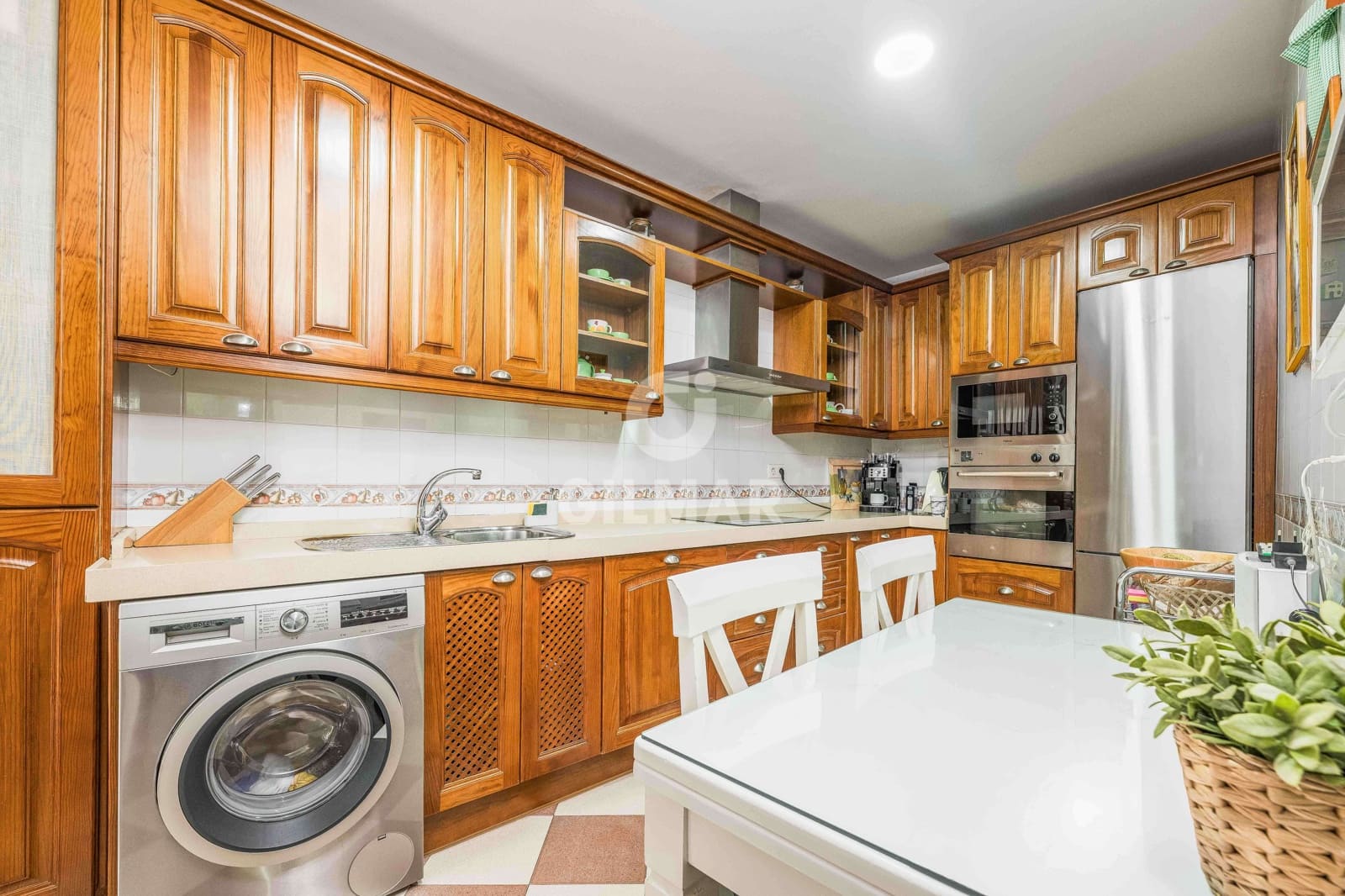 3 bedroom Flat for sale in Cadiz city - € 450,000 (Ref: 9496632)