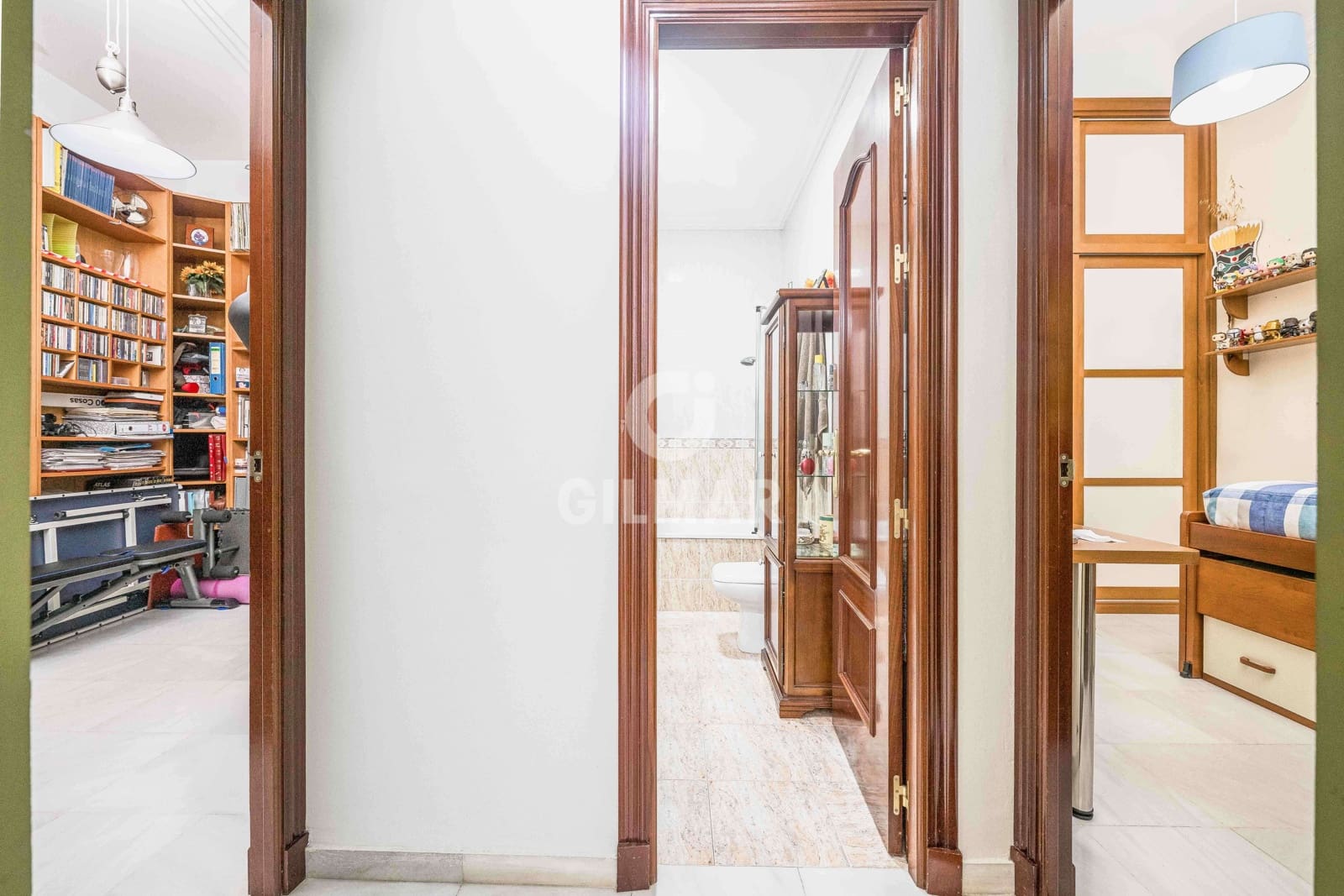 3 bedroom Flat for sale in Cadiz city - € 450,000 (Ref: 9496632)