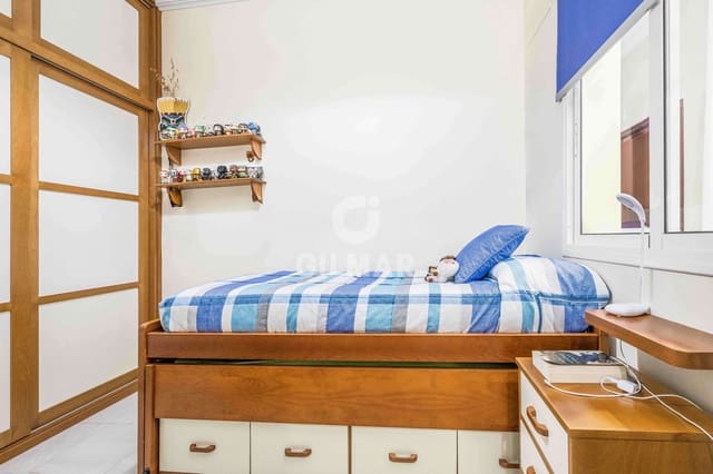 3 soverom Leilighet til salgs i Centro Histórico, Cádiz by - € 450 000 (Ref: 9496632)