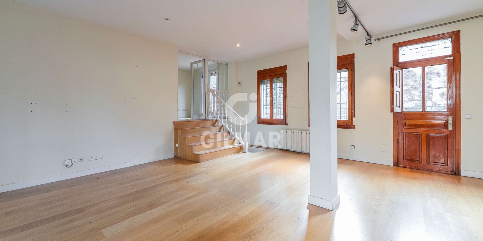 4 slaapkamer Halfvrijstaande villa te koop in Madrid stad - € 1.900.000 (Ref: 9500131)