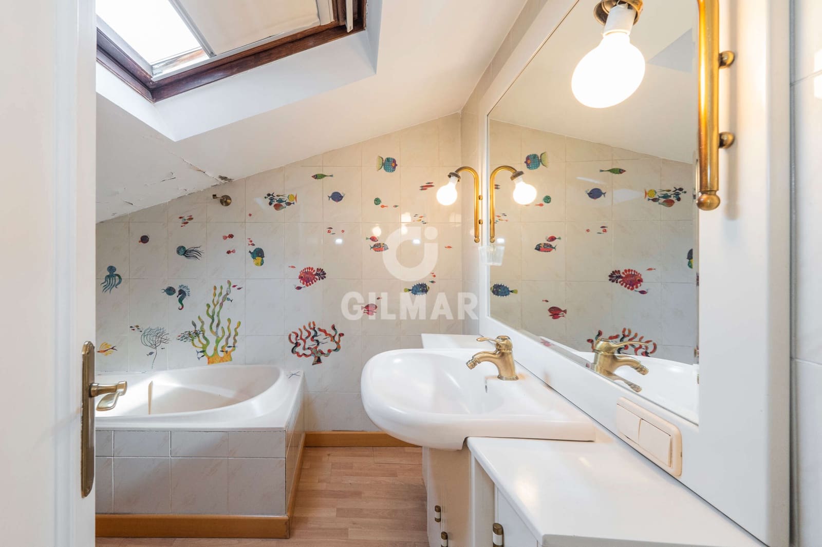 4 slaapkamer Halfvrijstaande villa te koop in Madrid stad - € 1.900.000 (Ref: 9500131)