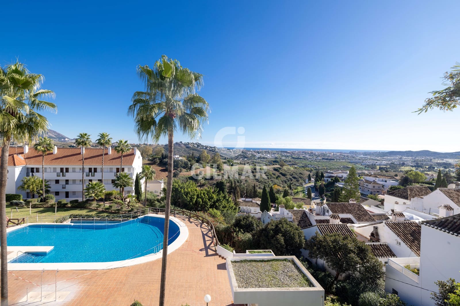 1 bedroom Flat for sale in Las Lagunas de Mijas with pool garage - € 240,000 (Ref: 9503497)