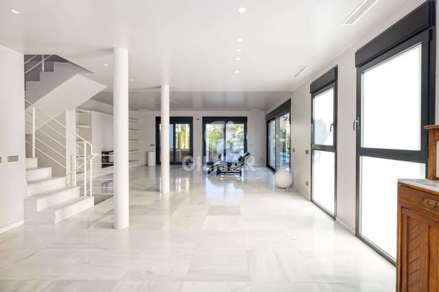 5 sypialnia Willa na sprzedaż w Marbesa, Marbella z basenem garażem - 2 325 000 € (Ref: 9503499)