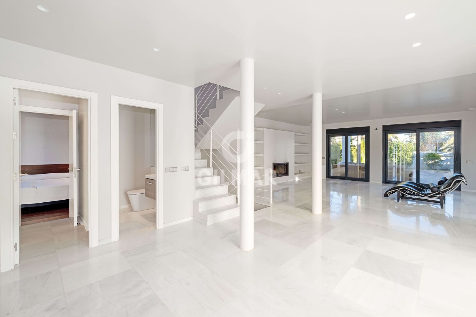 5 bedroom Villa for sale in Marbesa with pool garage - € 2,325,000 (Ref: 9503499)