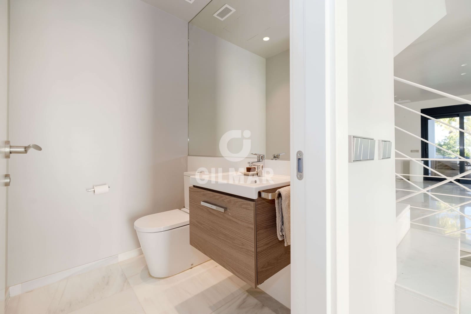 5 bedroom Villa for sale in Marbesa with pool garage - € 2,325,000 (Ref: 9503499)