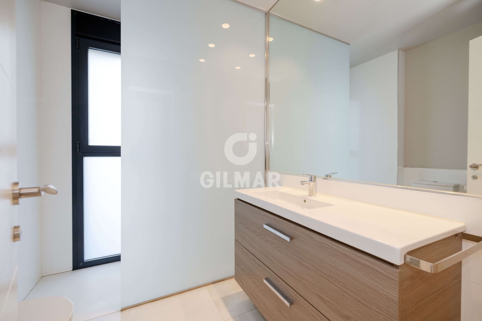 5 bedroom Villa for sale in Marbesa with pool garage - € 2,325,000 (Ref: 9503499)