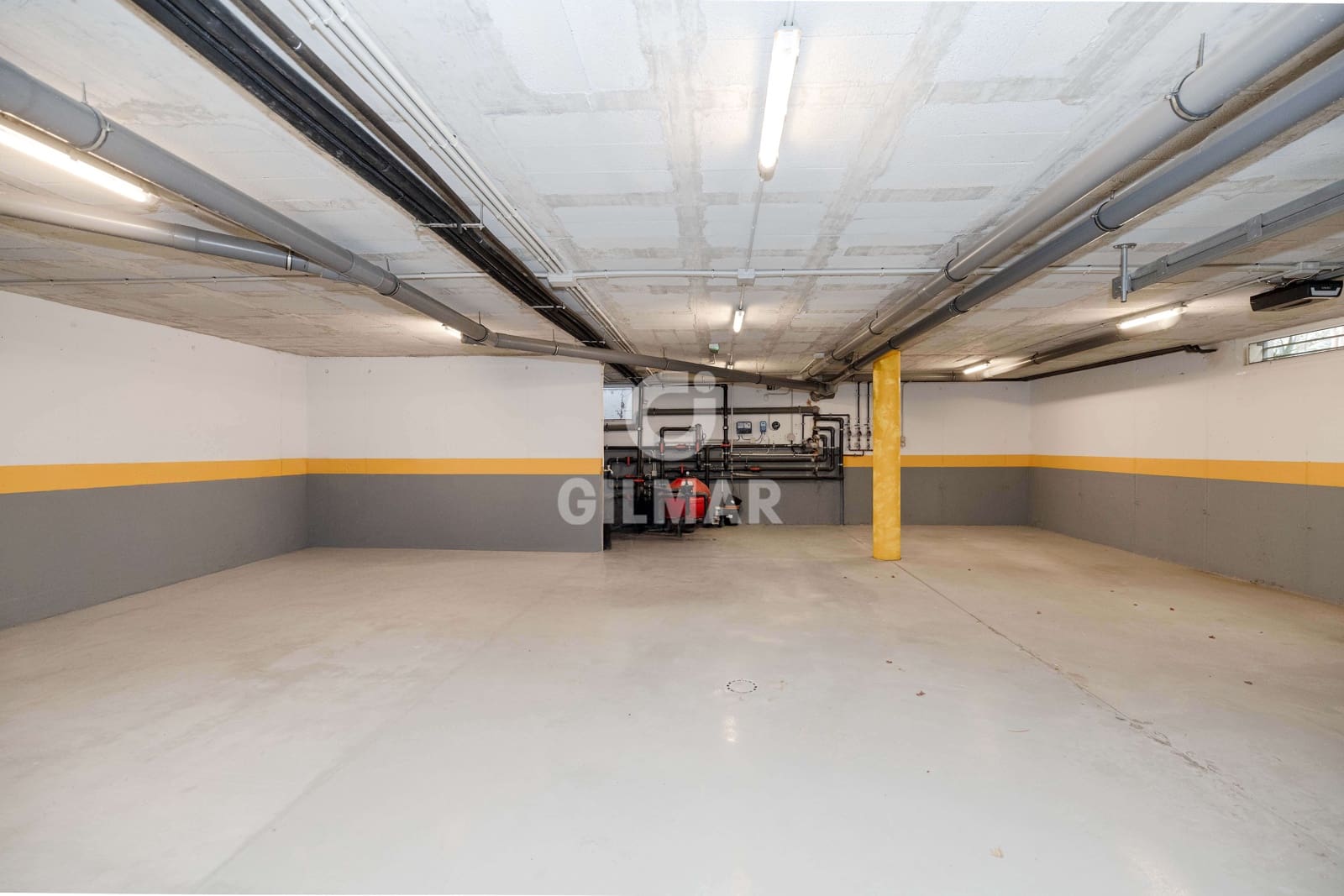 5 bedroom Villa for sale in Marbesa with pool garage - € 2,325,000 (Ref: 9503499)