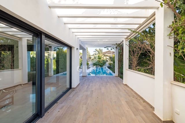 5 sypialnia Willa na sprzedaż w Marbesa, Marbella z basenem garażem - 2 325 000 € (Ref: 9503499)