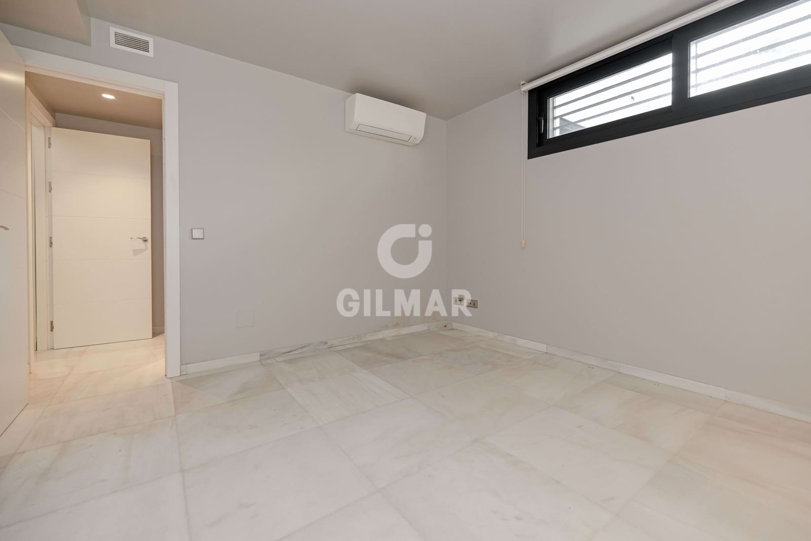 5 bedroom Villa for sale in Marbesa with pool garage - € 2,325,000 (Ref: 9503499)