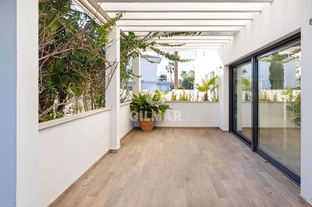 5 sypialnia Willa na sprzedaż w Marbesa, Marbella z basenem garażem - 2 325 000 € (Ref: 9503499)