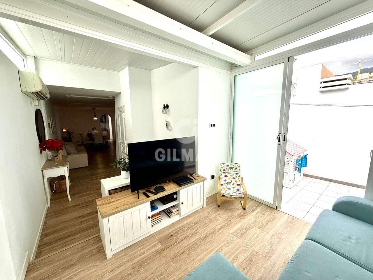 3 bedroom Flat for sale in Puerto Santiago with garage - € 480,000 (Ref: 9503500)