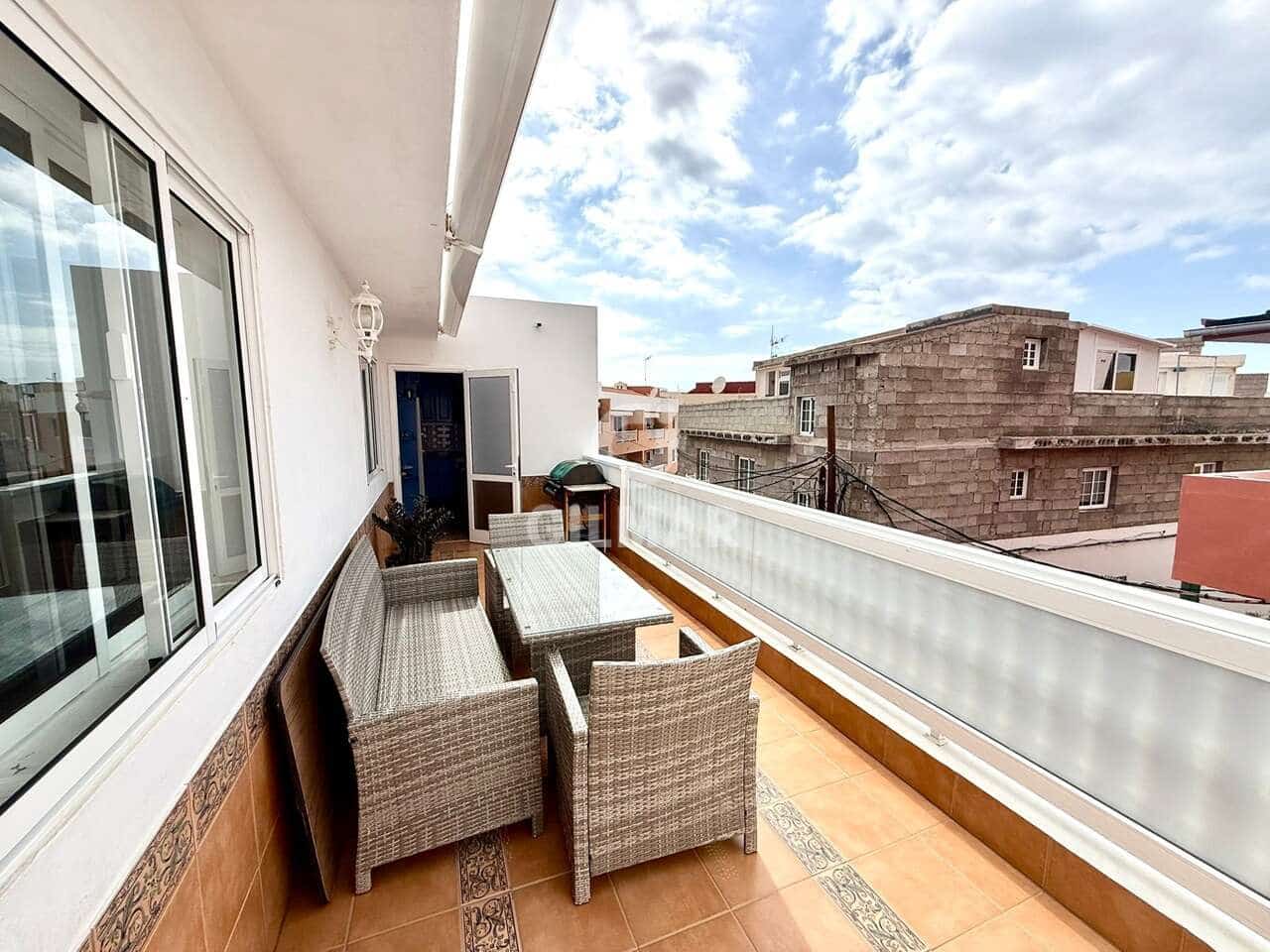 3 bedroom Flat for sale in Puerto Santiago with garage - € 480,000 (Ref: 9503500)