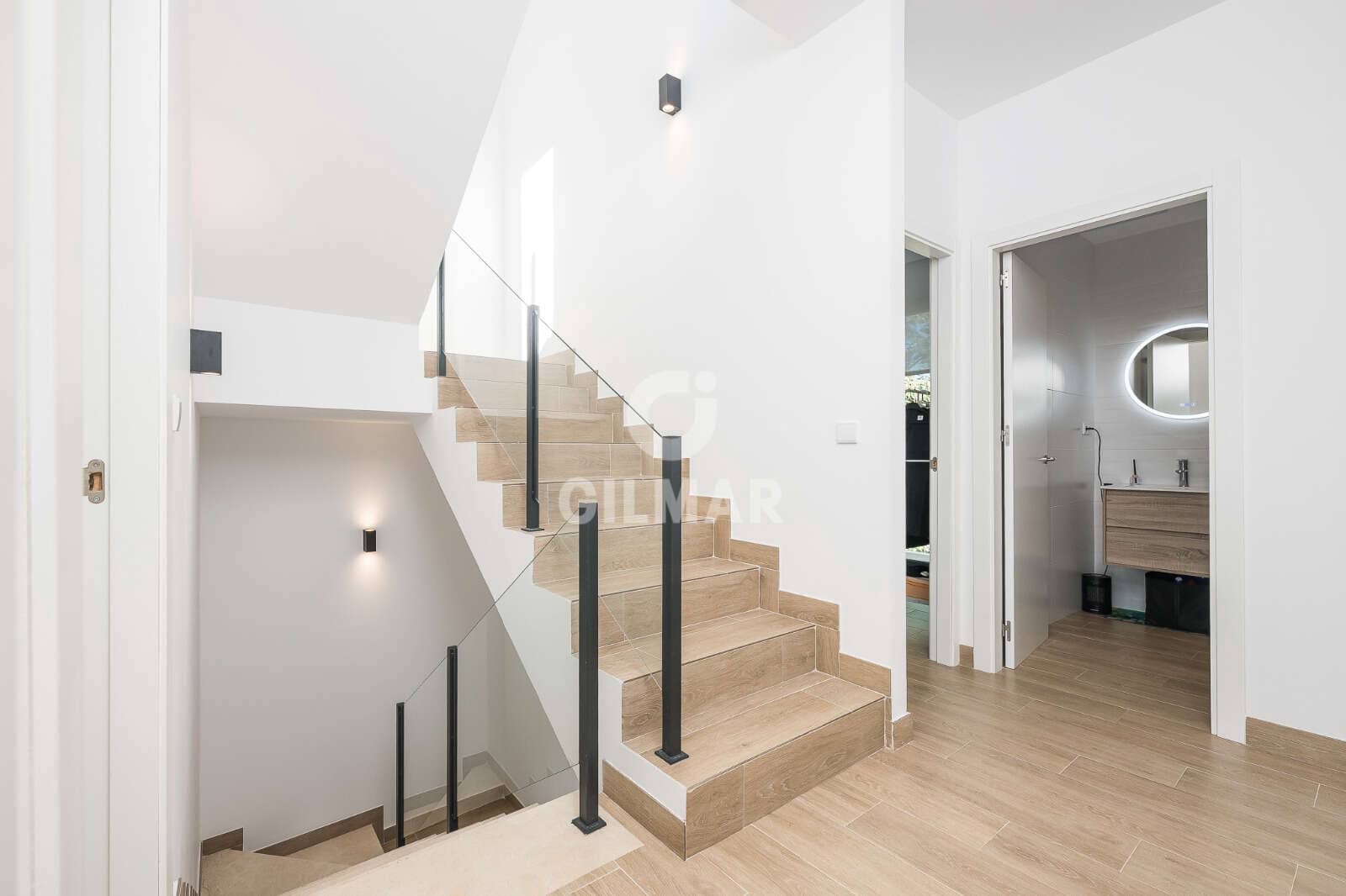 Adosado de 4 habitaciones en Puerto Real en venta con piscina - 450.000 € (Ref: 9506952)