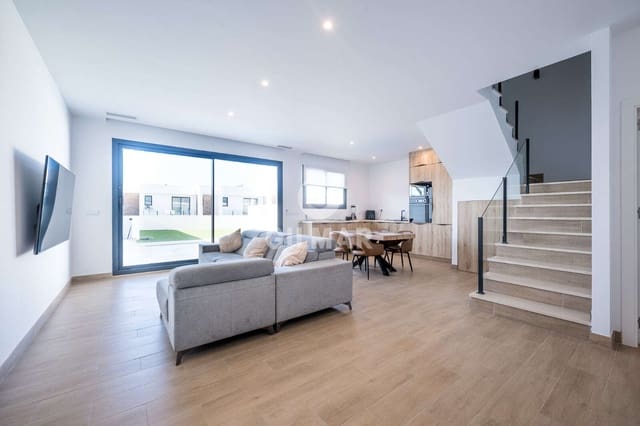 4 makuuhuone Rivitalo myytävänä paikassa Puerto Real mukana uima-altaan - 450 000 € (Ref: 9506952)