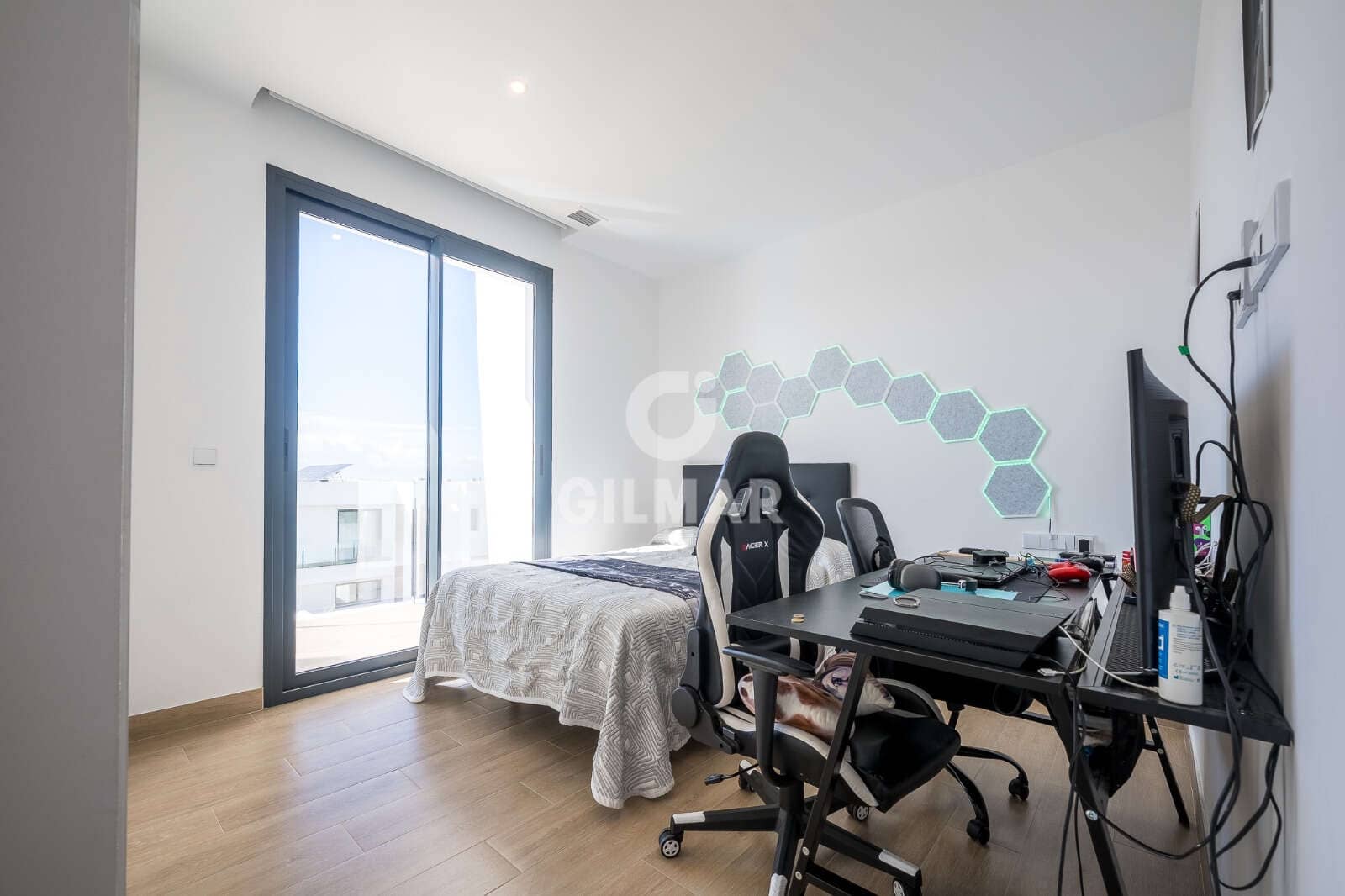 Adosado de 4 habitaciones en Puerto Real en venta con piscina - 450.000 € (Ref: 9506952)