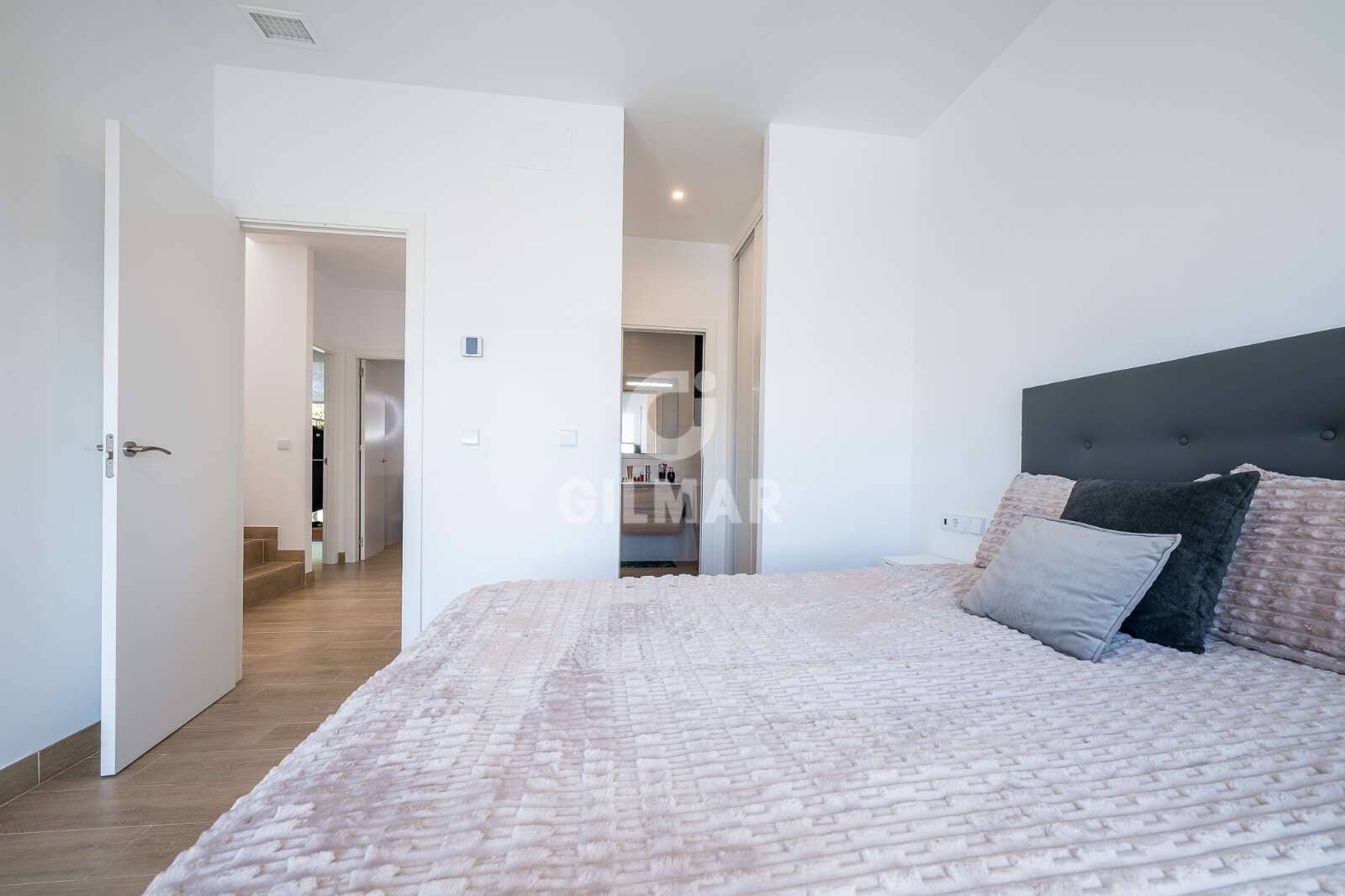 Adosado de 4 habitaciones en Puerto Real en venta con piscina - 450.000 € (Ref: 9506952)