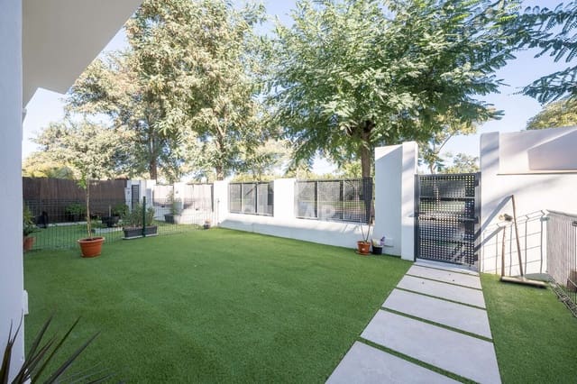 4 makuuhuone Rivitalo myytävänä paikassa Puerto Real mukana uima-altaan - 450 000 € (Ref: 9506952)