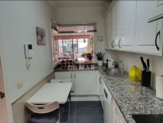 2 bedroom Flat for sale in Chayofa, Arona with garage - € 465,000 (Ref: 9509404)