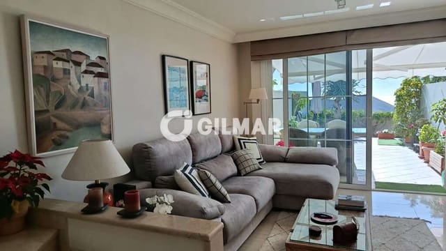 2 soverom Leilighet til salgs i Chayofa, Arona med garasje - € 440 000 (Ref: 9509404)