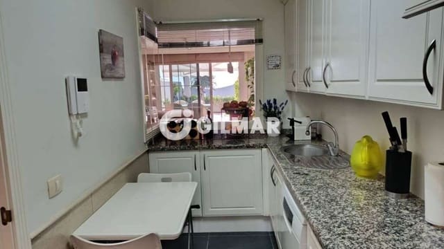 2 soverom Leilighet til salgs i Chayofa, Arona med garasje - € 440 000 (Ref: 9509404)
