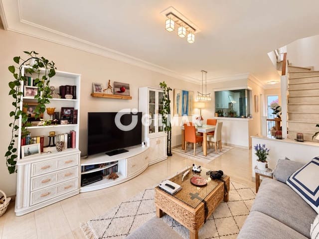 Piso de 2 habitaciones en Chayofa, Arona en venta con garaje - 440.000 € (Ref: 9509404)