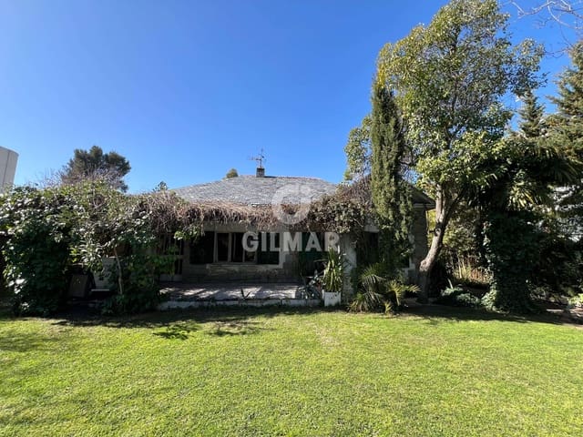 4 soveværelse Villa til salg i Mirasierra, Madrid by med swimmingpool - € 2.095.000 (Ref: 9509405)