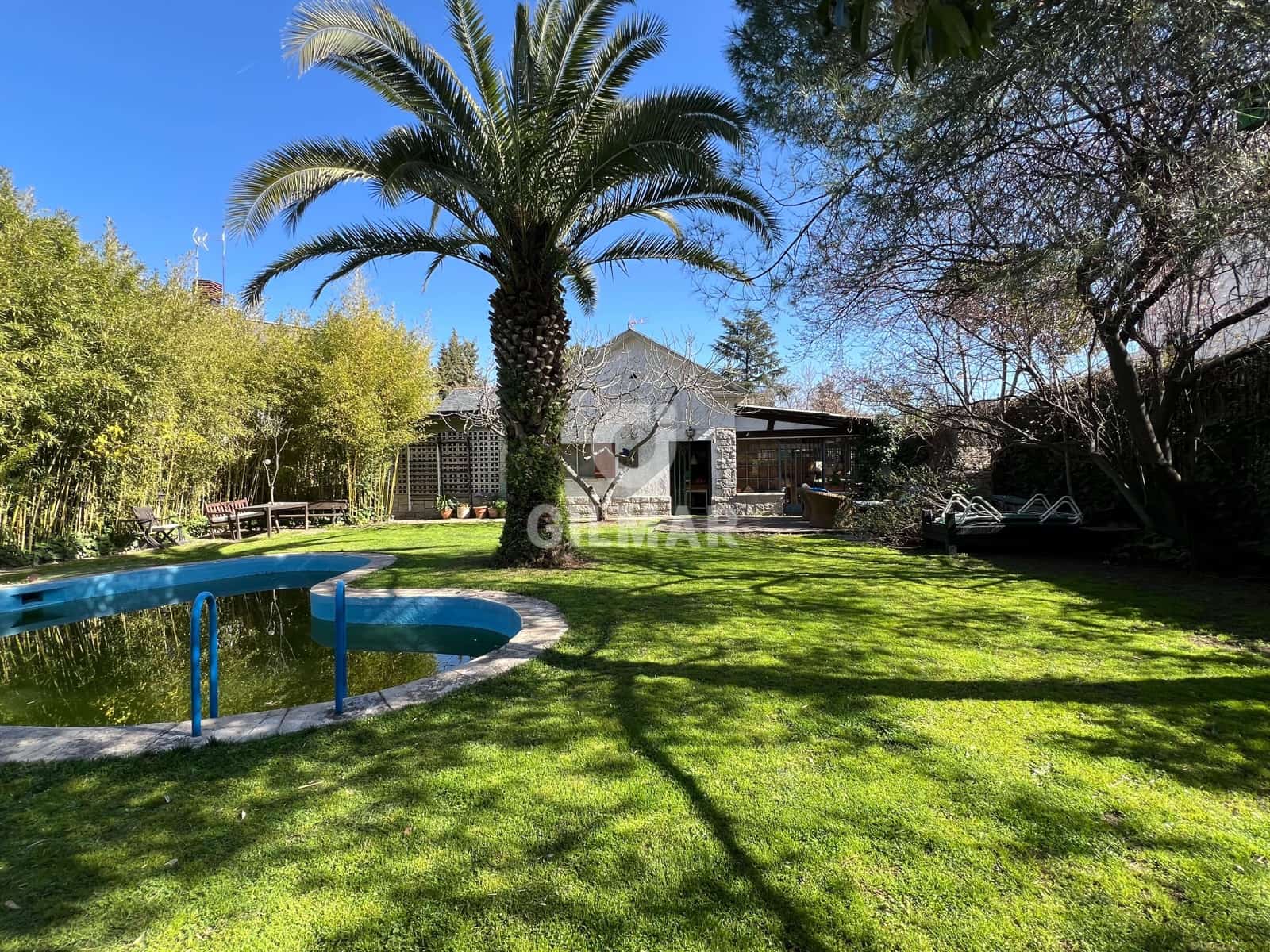 Chalet de 4 habitaciones en Madrid ciudad en venta con piscina - 2.095.000 € (Ref: 9509405)