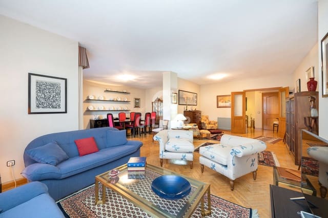 Piso de 5 habitaciones en Mirasierra, Madrid ciudad en venta con piscina garaje - 1.490.000 € (Ref: 9509406)