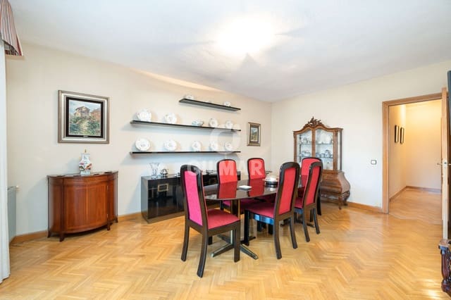 Piso de 5 habitaciones en Mirasierra, Madrid ciudad en venta con piscina garaje - 1.490.000 € (Ref: 9509406)