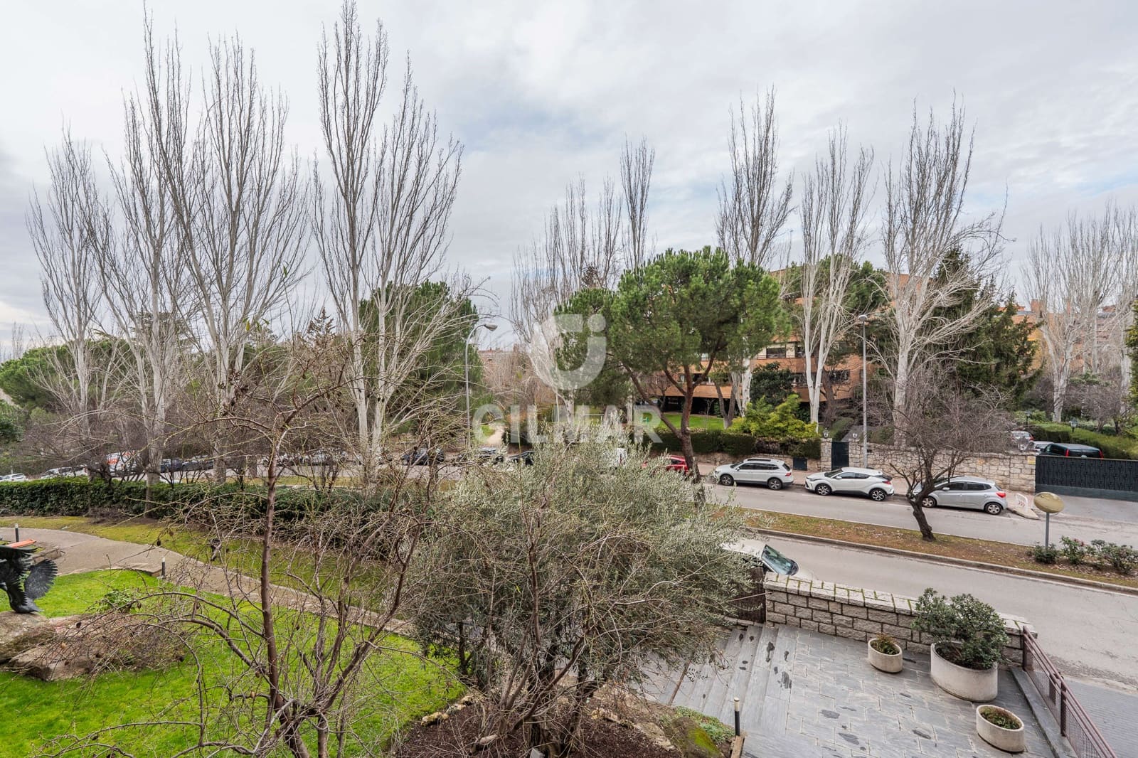 Piso de 4 habitaciones en Madrid ciudad en venta con piscina garaje - 1.690.000 € (Ref: 9509409)