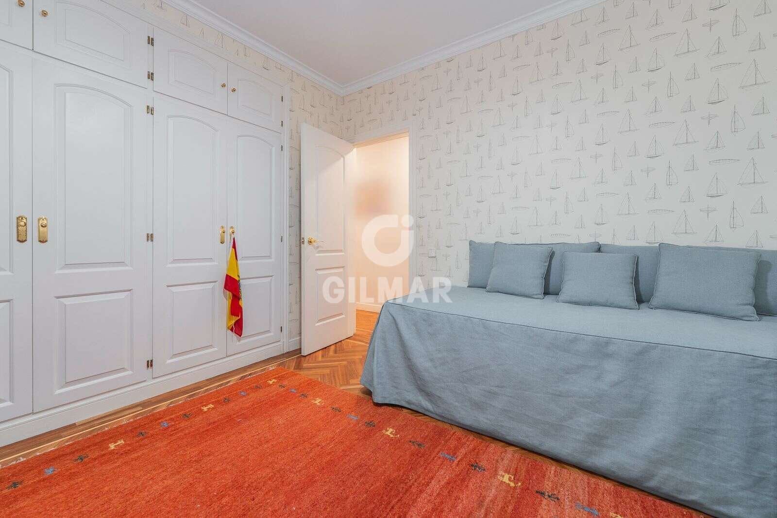 Piso de 4 habitaciones en Madrid ciudad en venta con piscina garaje - 1.690.000 € (Ref: 9509409)