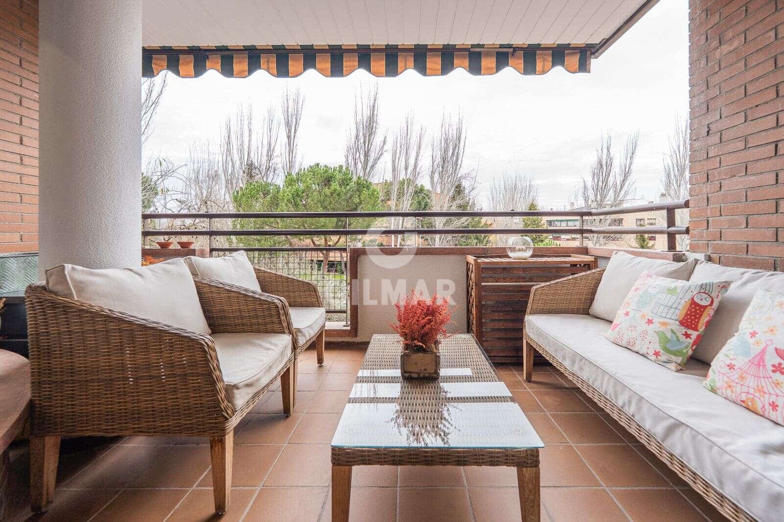 Piso de 4 habitaciones en Madrid ciudad en venta con piscina garaje - 1.690.000 € (Ref: 9509409)