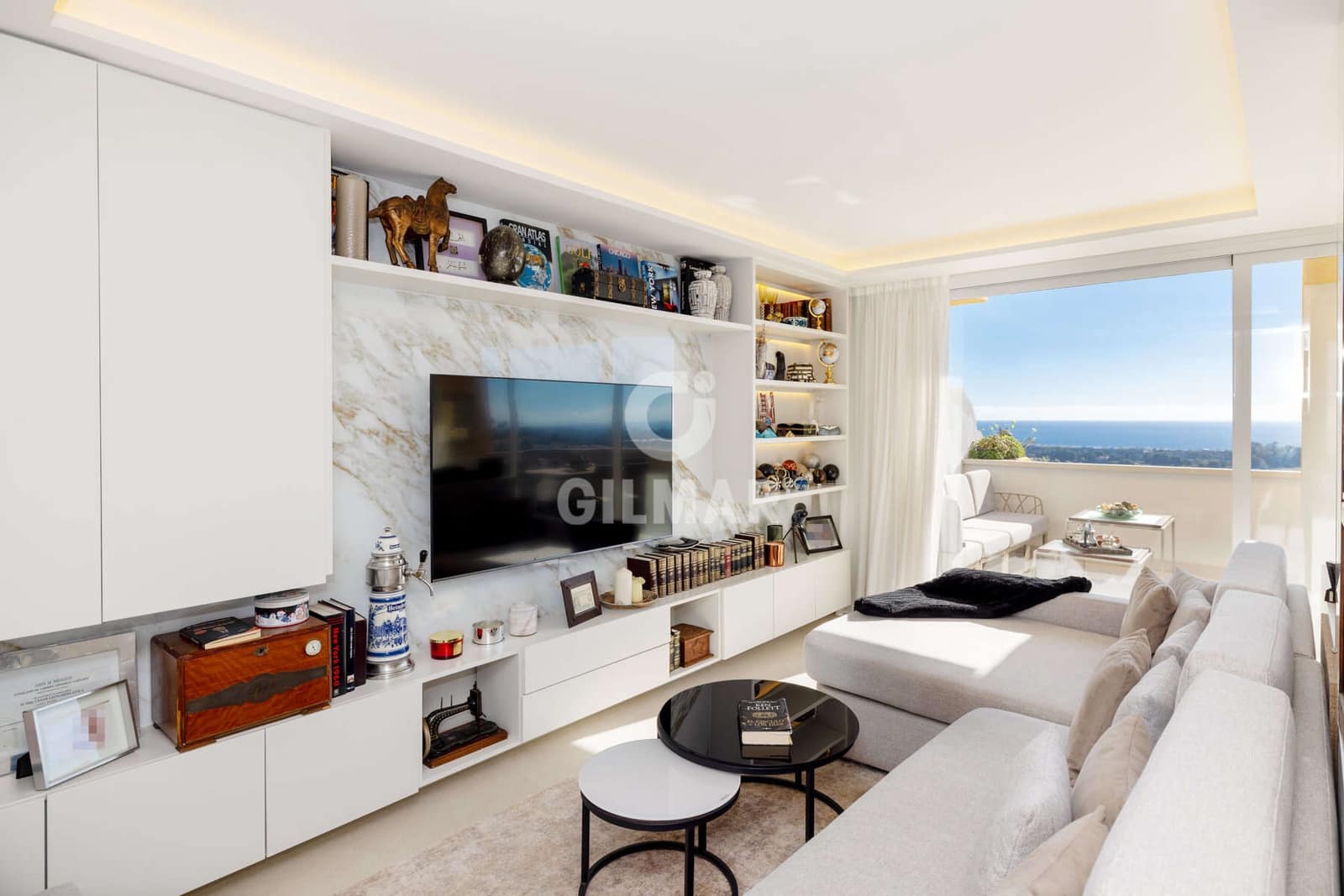 3 makuuhuone Asunto myytävänä paikassa New Golden Mile mukana uima-altaan 
autotalli - 1 100 000 € (Ref: 9509410)