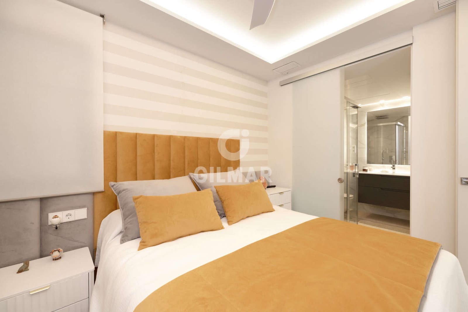 3 makuuhuone Asunto myytävänä paikassa New Golden Mile mukana uima-altaan 
autotalli - 1 100 000 € (Ref: 9509410)