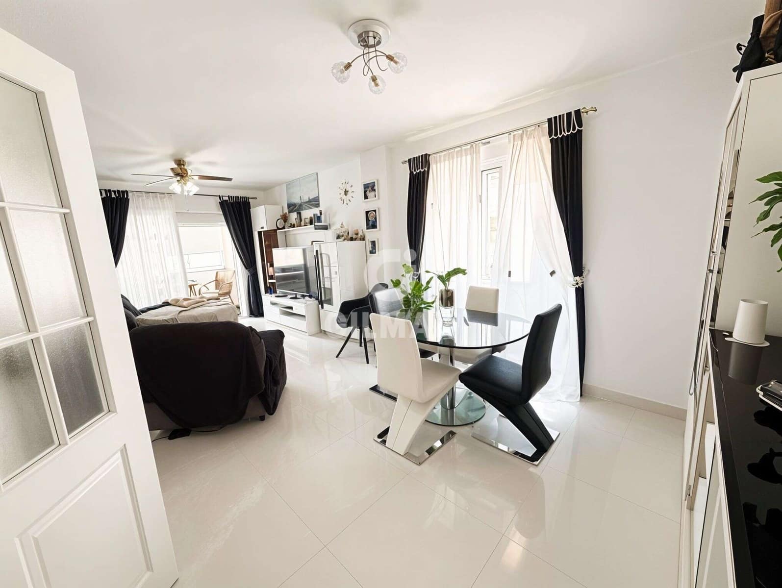 3 bedroom Flat for sale in Fanabe with garage - € 355,000 (Ref: 9510263)