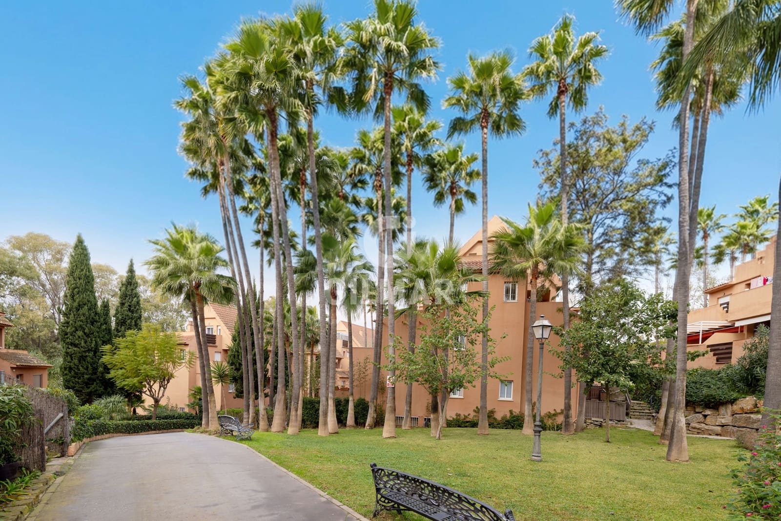 2 bedroom Flat for sale in Casares with pool - € 241,500 (Ref: 9510267)