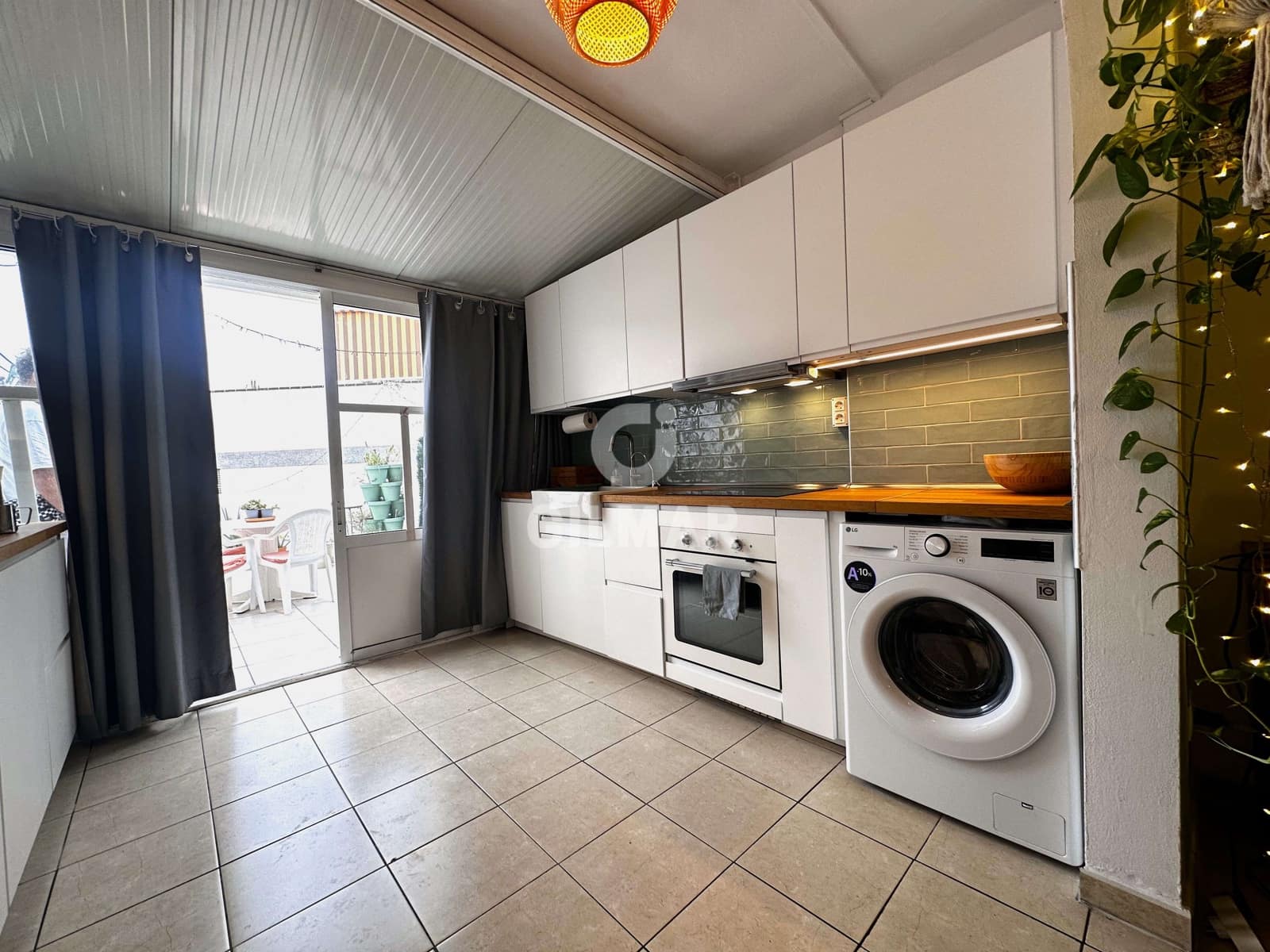 2 soveværelse Lejlighed til salg i Los Cristianos med swimmingpool - € 257.000 (Ref: 9511298)