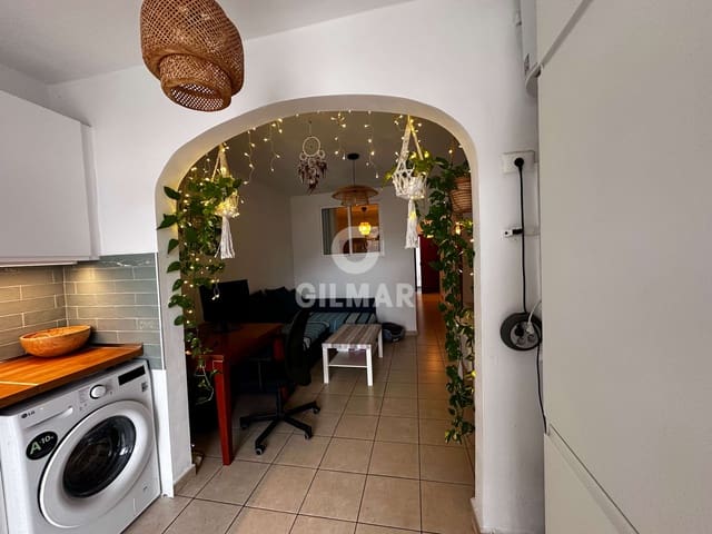 2 soveværelse Lejlighed til salg i Los Cristianos, Arona med swimmingpool - € 257.000 (Ref: 9511298)