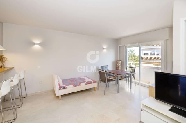 4 makuuhuone Kattohuoneisto myytävänä paikassa Marbesa, Marbella mukana uima-altaan - 630 000 € (Ref: 9511299)