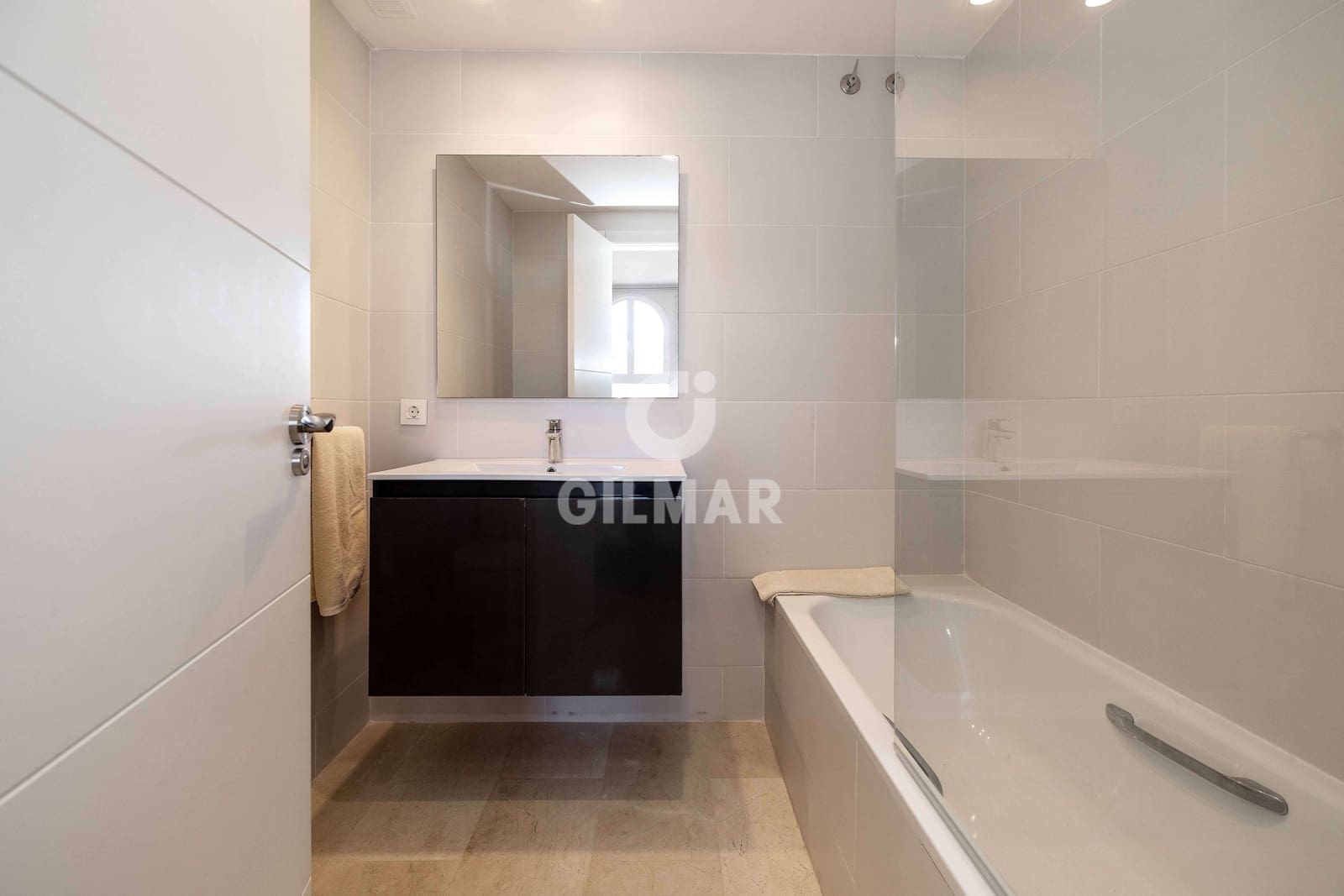 4 makuuhuone Kattohuoneisto myytävänä paikassa Marbella mukana uima-altaan - 630 000 € (Ref: 9511299)