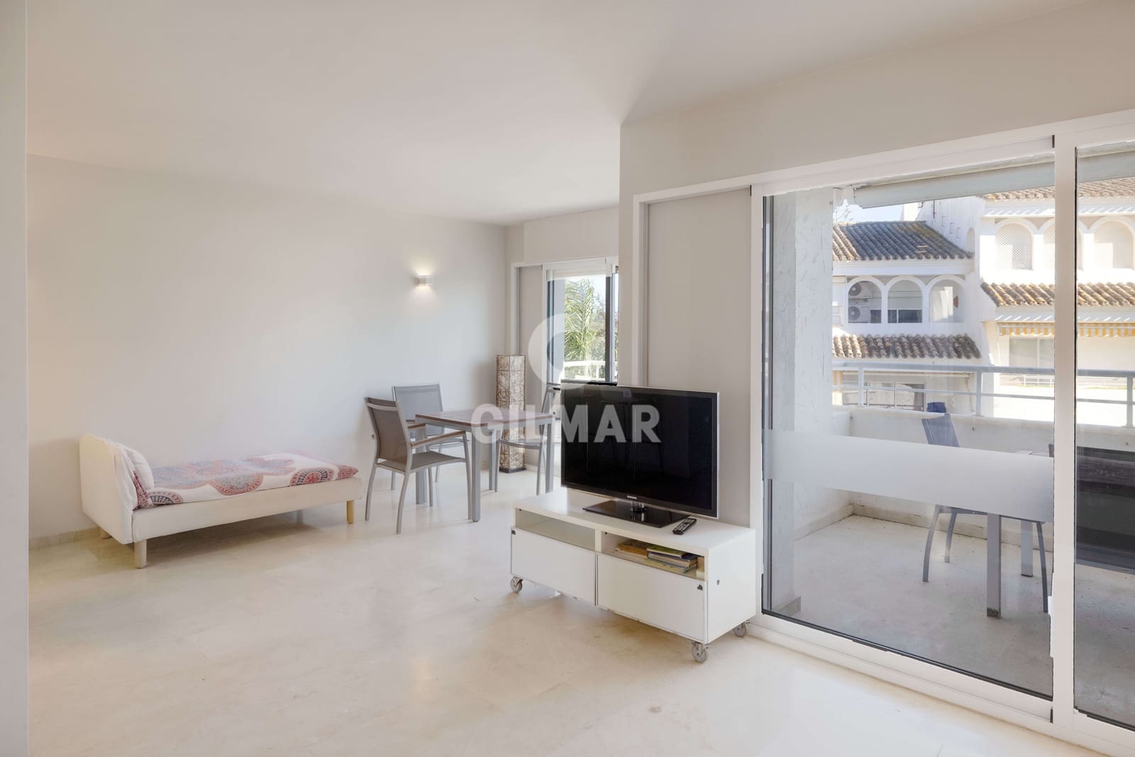 4 makuuhuone Kattohuoneisto myytävänä paikassa Marbella mukana uima-altaan - 630 000 € (Ref: 9511299)