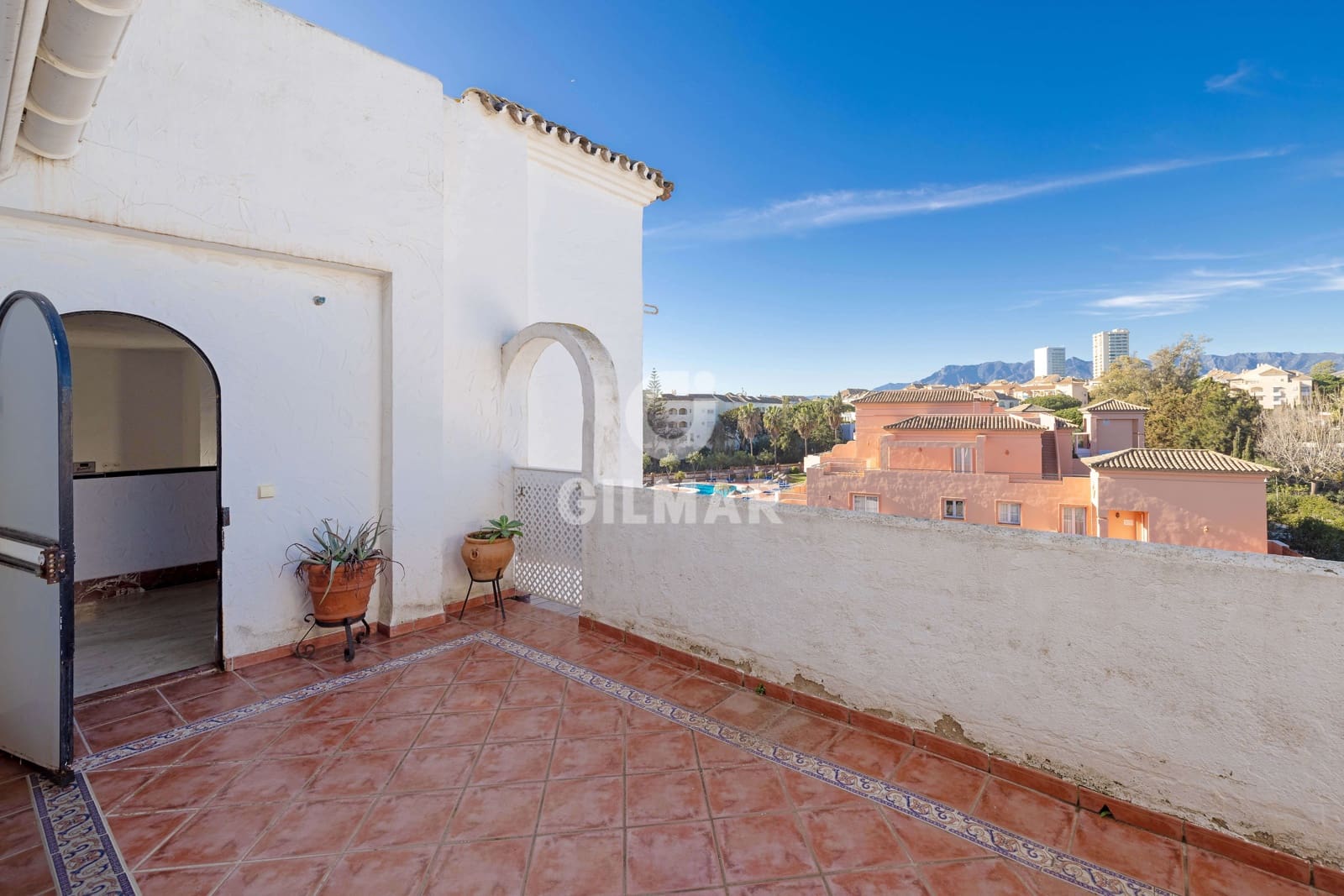 4 makuuhuone Kattohuoneisto myytävänä paikassa Marbella mukana uima-altaan - 630 000 € (Ref: 9511299)