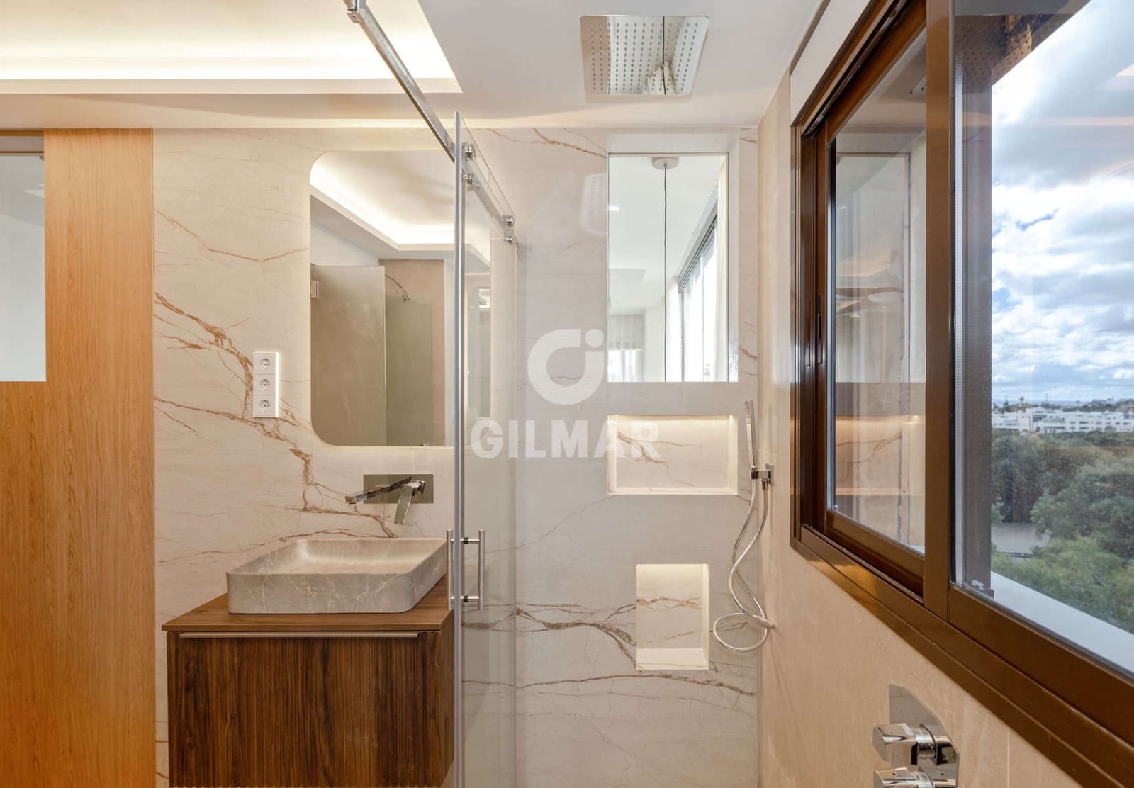 3 sovrum Lägenhet till salu i New Golden Mile med pool garage - 720 000 € (Ref: 9519349)